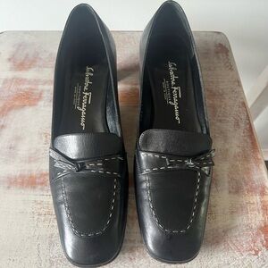 Vtg Salvatore Ferragamo Women's Black Low Heels Pumps Shoes